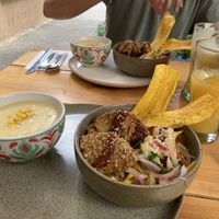 Caribeña bowl - menu del dia 🤩 so so yummy  at Vegan & Veggie in Medellin