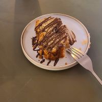 gâteau noisette et nocciolata (vegan) at Peacock in Toulouse