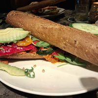 Baguette gegrilde groenten, paprikaspread en avocado at Bardot in Enschede
