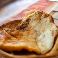 Pa de pita per l'hummus  #Veganuary at Faristol in Altafulla