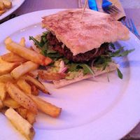 Mushroom burger at Faristol in Altafulla