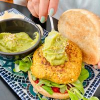 Veggie burger with great guacamole 😋 (GF bread available, don't know the kind though) at REVIV in Malaga