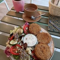 Quinoa patties with Salat at REVIV in Malaga