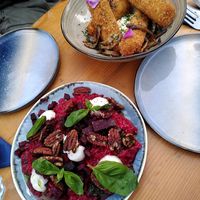 3rd course: beet risotto with "goat cheese"creme, baked polenta fries with oyster mushrooms at De Nieuwe Kantine in Arnhem