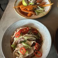 Gyoza en bospeen  at De Nieuwe Kantine in Arnhem