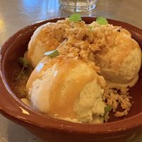 Gelato alla noce di macadamia e caramello  at De Nieuwe Kantine in Arnhem