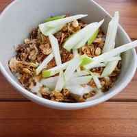 Vegan(ized) bircher müsli at neobiota in Cologne