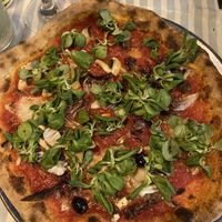 Pizza végane au fromage végétal   at Pizzeria Scaligeri in Sirmione