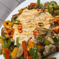 Gluten Free & Vegan Grilled veg on abed on hummus
ask for corn chips instead of pita bread at Boon Cafe in Norridge