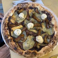 Crema di radicchio, patate, funghi e olive con formaggio veg   at Il Rovescio in Bologna