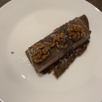 Snickers cake at Verv Kitchen in Bucharest