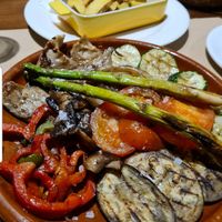 Grilled vegetables and potato wedges at Cafe Bar Los Guías in Las Arenas
