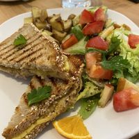 Grilled cheese sandwich with hummus   at Oh Circle in Munich