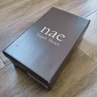 Caja de zapatos de Nae Vegan Shoes at NAE Vegan Shoes in Lisbon