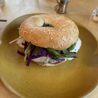 Tofu Chutney Bagel  at die Speis in Graz