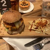 Spicy burger  at 2foods - Yaechika in Tokyo