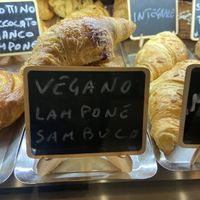 Vegan pastries  at CheBon in Venice