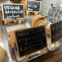 4 vegan options  at CheBon in Venice