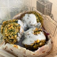 Pita at El Falafel d'en Shani - Food Stall in Barcelona