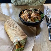 Veganer Wrap und Lachs Salat  at Vor - Maybe closed in Selfoss