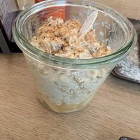 Apple Overnight Oats at Brot & Stühle in Ulm