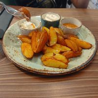 Braves 3 salses at Porta Ferro in Manresa