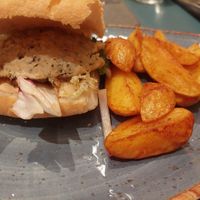 Hambruguesa de tofu y shitakes. Segundo plato del menú del día. at Porta Ferro in Manresa