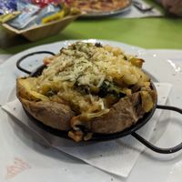Jacket Potato with vegetables and vegan cheese at Daneku Ecológico in Benalmadena