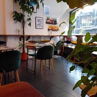  at Venn Canteen in Porto