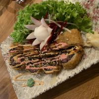 „Tuna“ crunchy tempura roll   at Udum in Cologne
