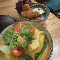 Coconut soup and crispy Tom   at Udum in Cologne