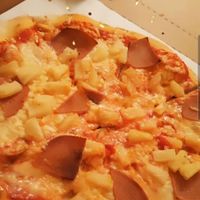 Vegan Pizza Hawai at Pizza Piccolo in West London