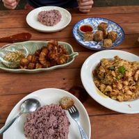 We ordered deep-fried Chicken Cake, crispy pork slices with spicy seafood dipping, sweet and sour tamarind stir fry and papaya salad    at Loving Hut - Pak Chong in Pak Chong