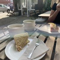 Veganer Zitronenkuchen  at Café Kofje in Hamburg