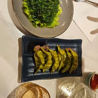 Gyoza veggie et salades d'algues at Les Pâtes Volantes in La Rochelle