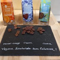 vegane schokolade zum probieren at Fruchtbare Erde in Dortmund