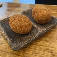 2 types of vegan suppli  at A GoGò Pizzabar in Mallorca