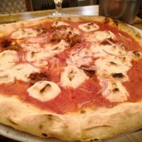 Pizza de sobreasada vegana at A GoGò Pizzabar in Mallorca