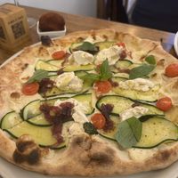 Alba vegan pizza  at A GoGò Pizzabar in Mallorca