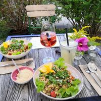 Super Leckeres Essen und spezielle Getränke auf der Speisekarte. Ein Besuch dort ist sehr zu empfehlen!  at Tiny Soul Cafe & Deli in Kochel Am See