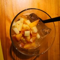 ottima sangria 'bianca' at Cime Di Tapas in Monopoli