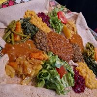 Vegan plate for 2 (51,- ch) at Little Ethiopia in Geneva