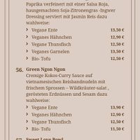 Diff. Vegan dishes at Ngon Ngon 1970s in Cologne