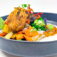 Mille feuillle mit Zucchiniblüte at Hotel Restaurant Bahnhof in Giswil