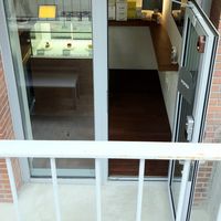 entrance of location - no seating indoors at Perlen - 펠른 in Seoul