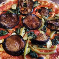 Vegan pizza at Via Pasto in Pertisau