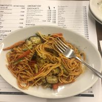 Spaghetti piccante e verdure alla griglia  at Il Baretto in Vernazza