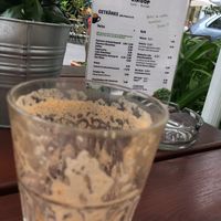 Apfel-Möhre-Saft schon ausgetrunken. 😋  at Zikade in Cologne