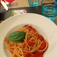 Spagetthi at Rossopomodoro - Naviglio Grande in Milan