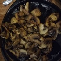 Garlic mushrooms at Aspera in South Benfleet